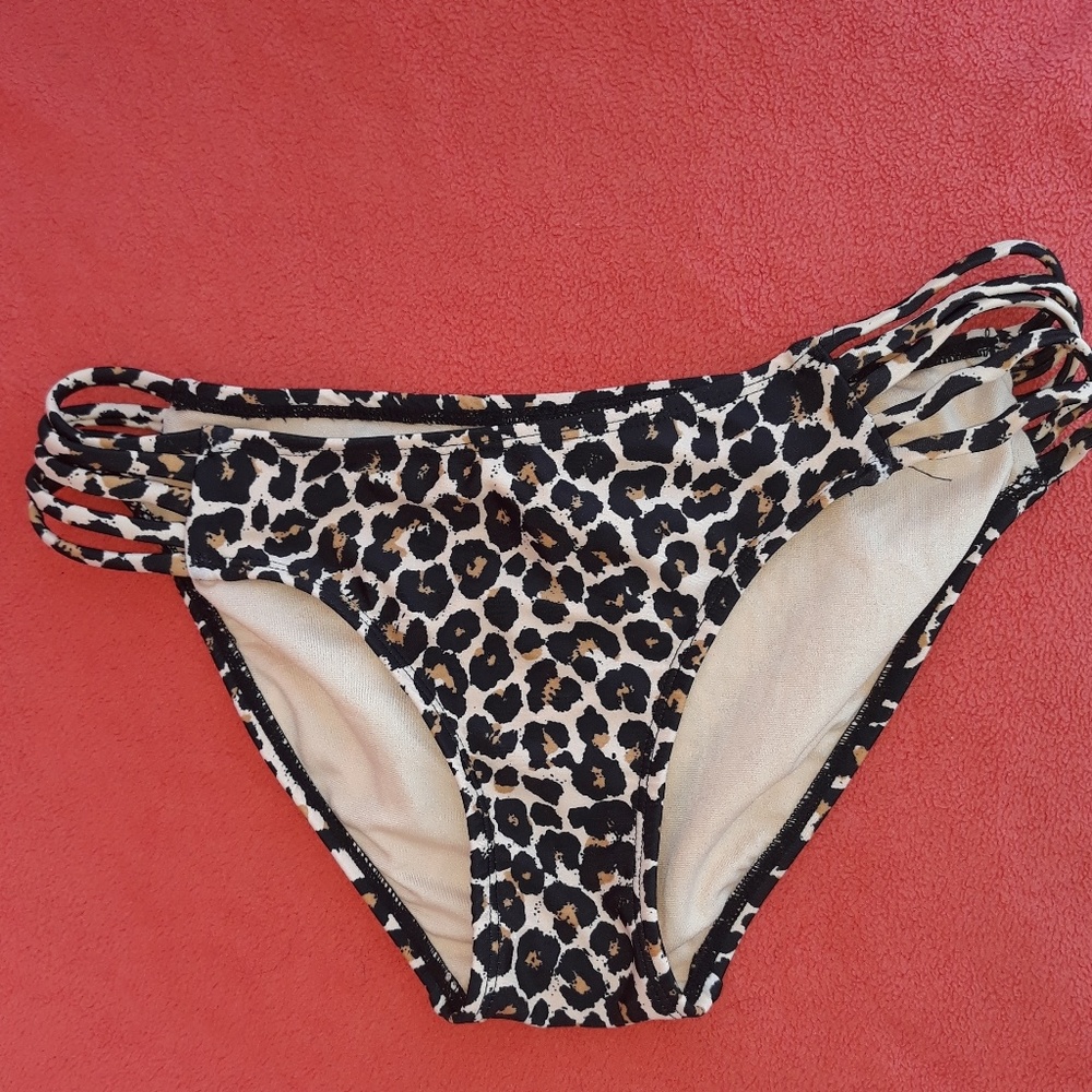 Size small bikini  bottoms
